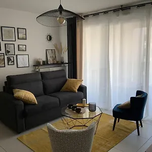 Appartement Cosy Climatise Avec Parking, Aix-en-Provence